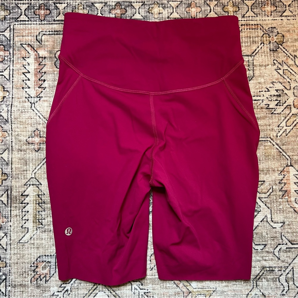 Lululemon Base Pace HR Short 8”